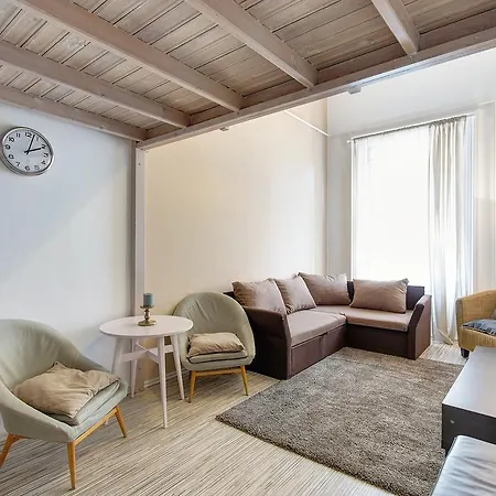 Cozy Oktogon Διαμέρισμα *